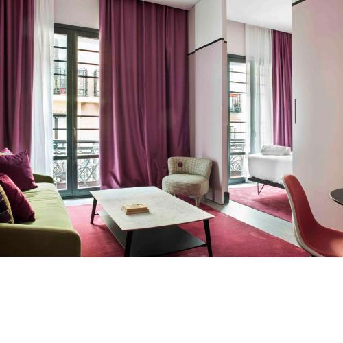 Amor de Dios 17 Luxury Suites