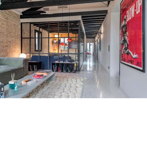 Ca' Delle Carrozze Stylish 2 Bedroom loft-style