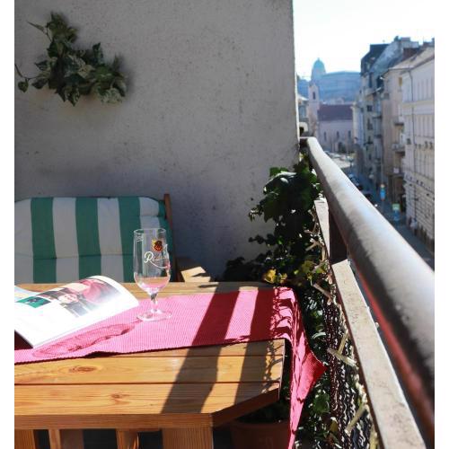 Fornax Home with balcony