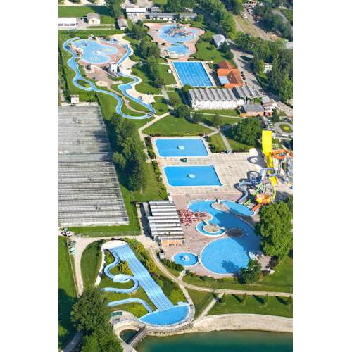 Happy Camp Mobile Homes in Camping Terme Čatež