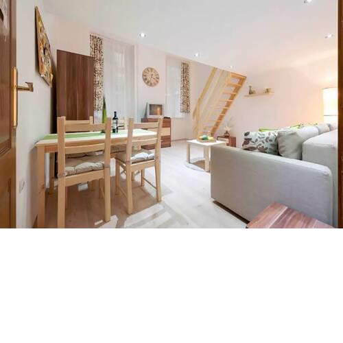 Kiraly Loft Studio in the Center